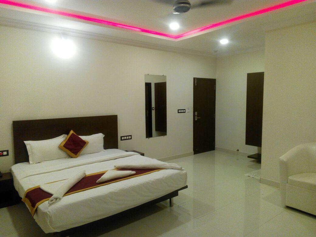 Hotel Grand Kubera Chikmagalūr Extérieur photo