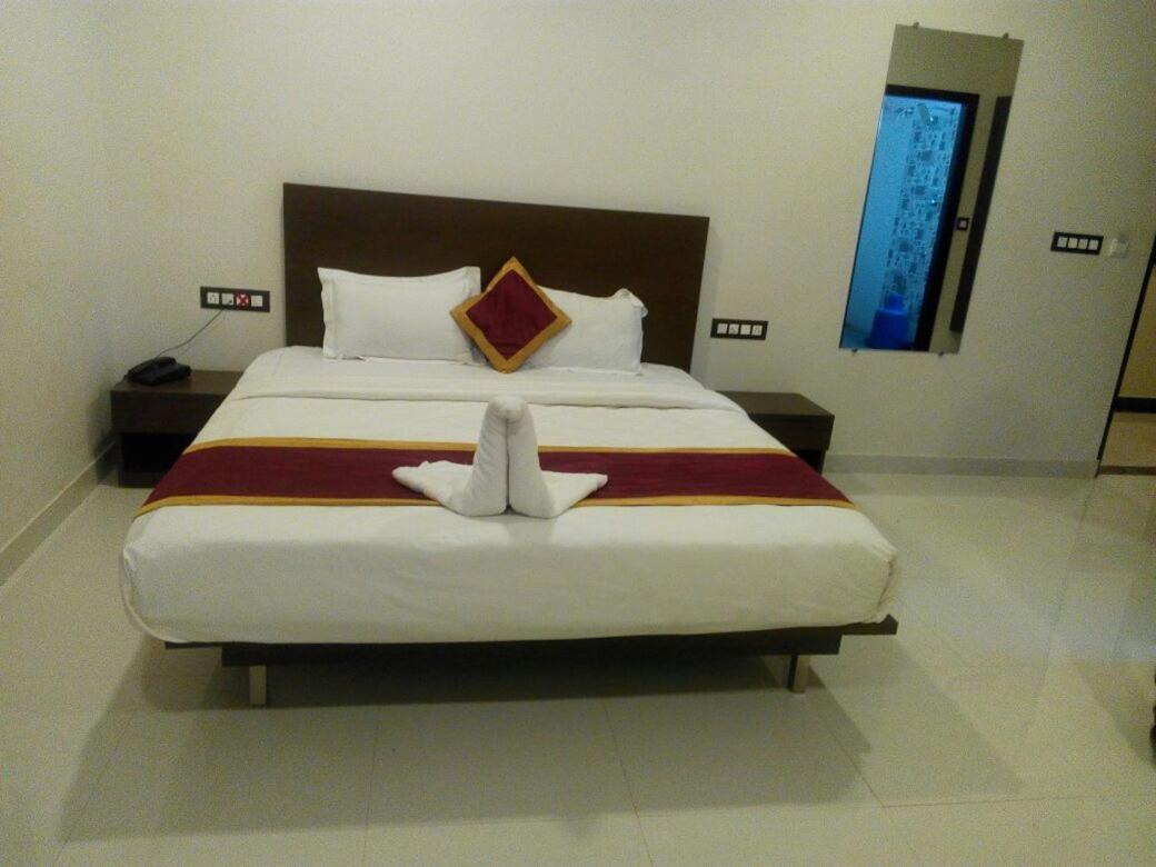 Hotel Grand Kubera Chikmagalūr Extérieur photo