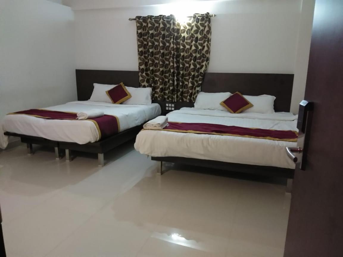 Hotel Grand Kubera Chikmagalūr Extérieur photo